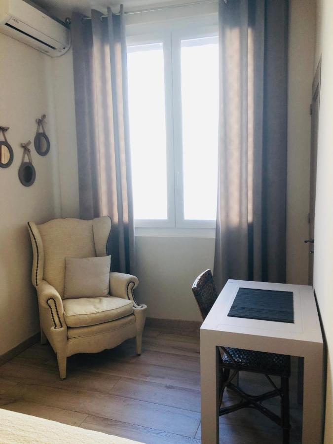 Les Volets Rouges Apartment Cavaillon Luaran gambar