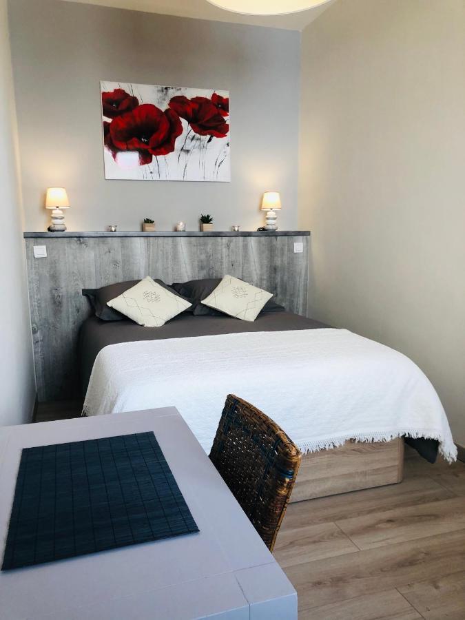 Les Volets Rouges Apartment Cavaillon Luaran gambar