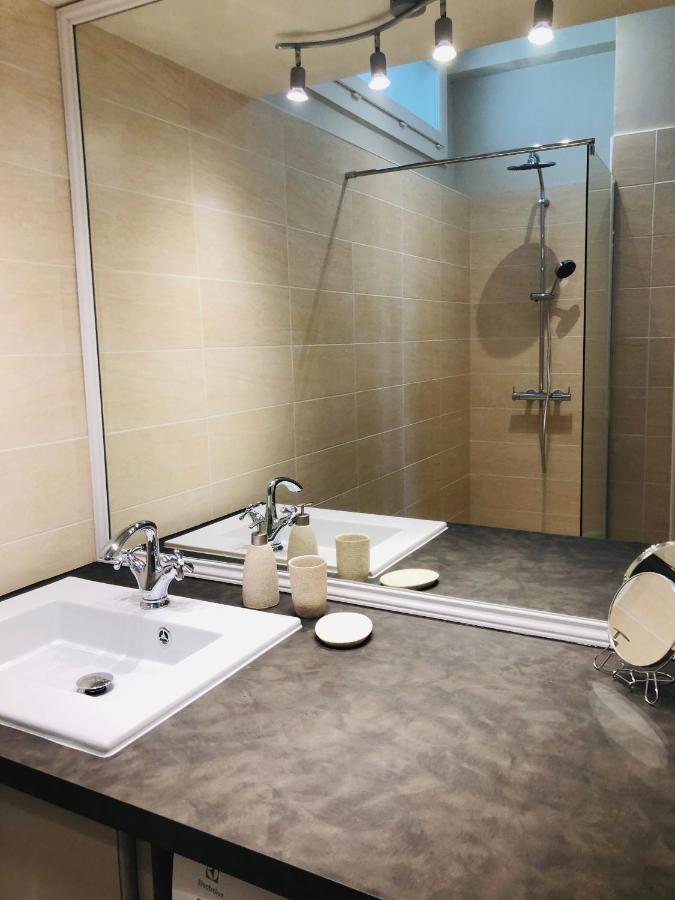 Les Volets Rouges Apartment Cavaillon Luaran gambar